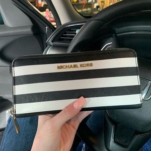 Michael Kors wallet